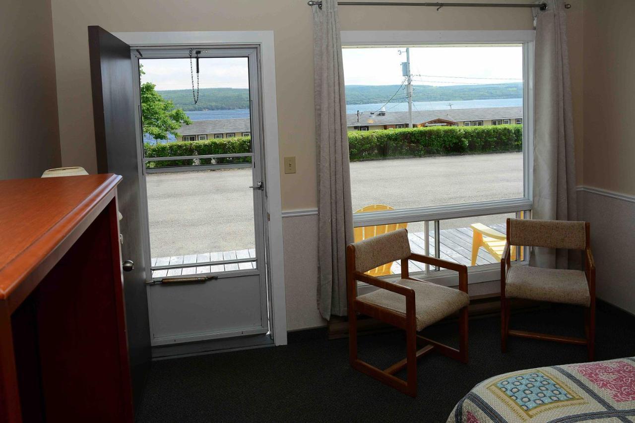 Cabot Trail Motel Baddeck Exterior photo