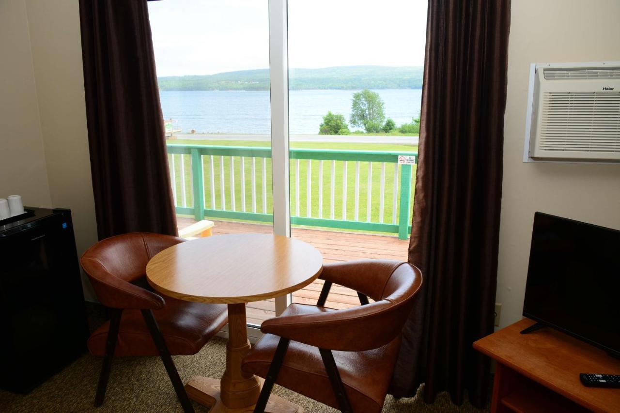 Cabot Trail Motel Baddeck Exterior photo