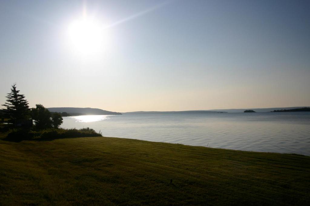 Cabot Trail Motel Baddeck Exterior photo