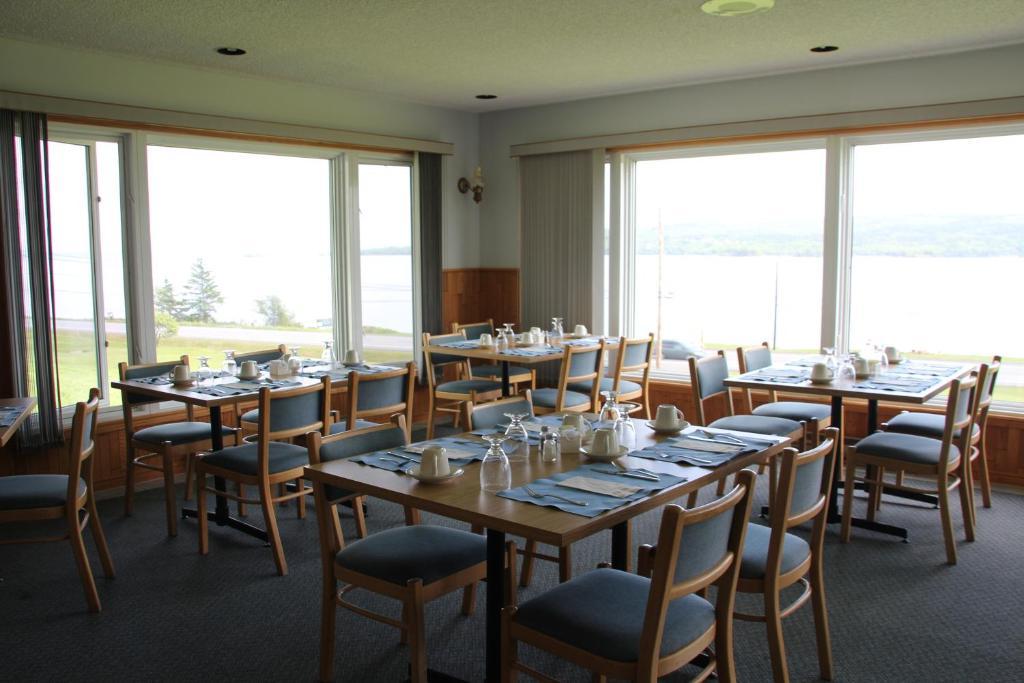 Cabot Trail Motel Baddeck Exterior photo