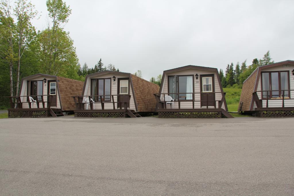 Cabot Trail Motel Baddeck Exterior photo